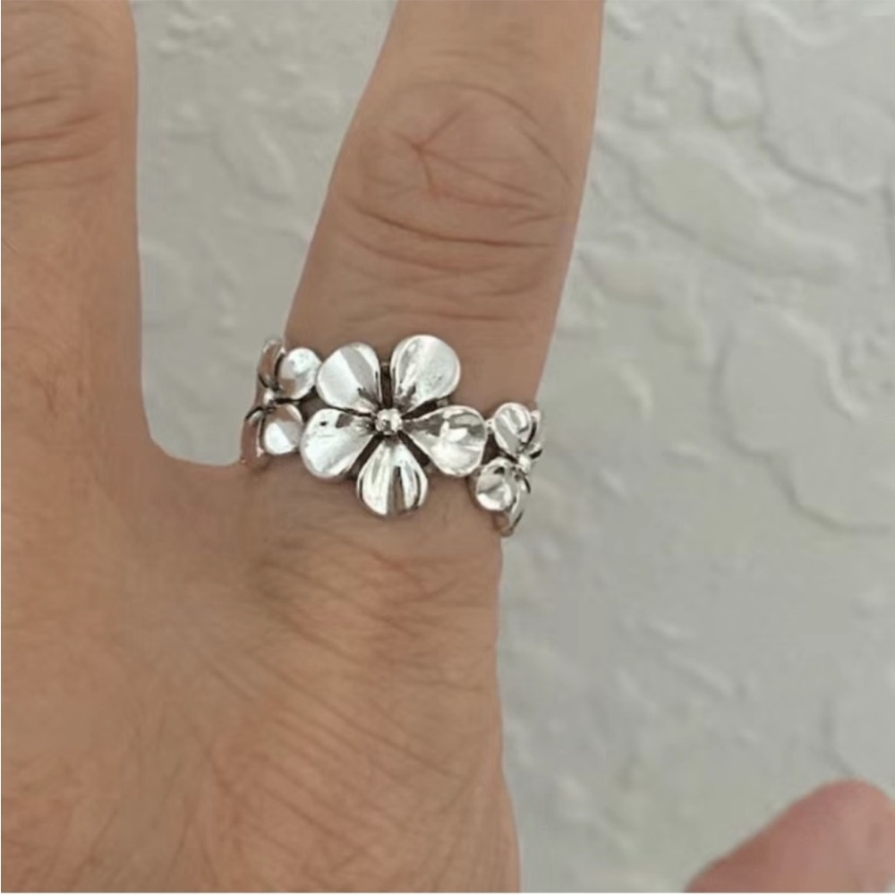 BN Floral Silver Plated Ring